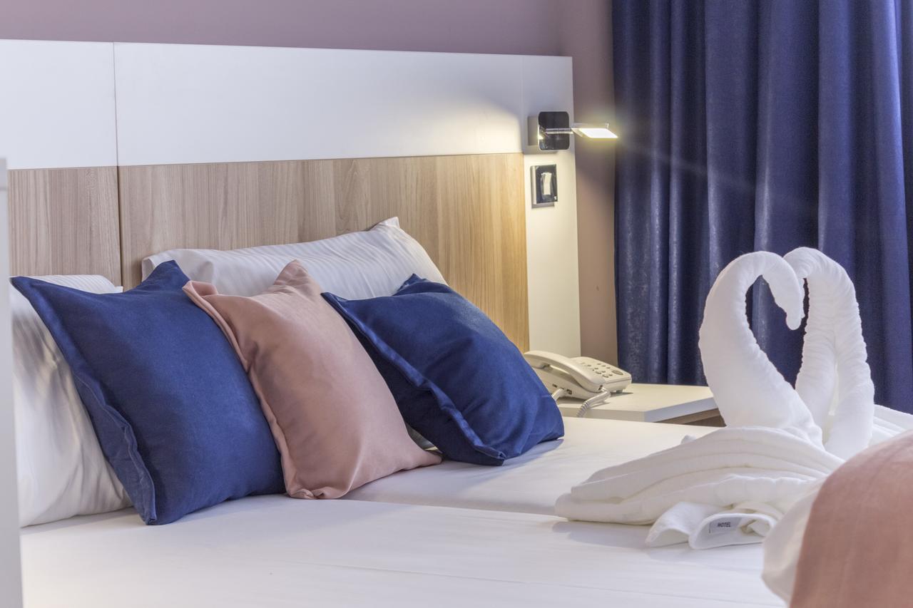 Airport Hotel Garni Belgrad Dış mekan fotoğraf